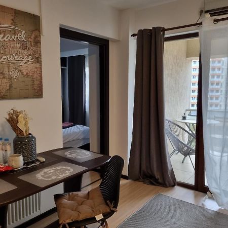 Lovely & Comfy, Central Apt In Iasi Bagian luar foto